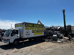 Best Carpet Removal and Disposal  in Crothersville, IN